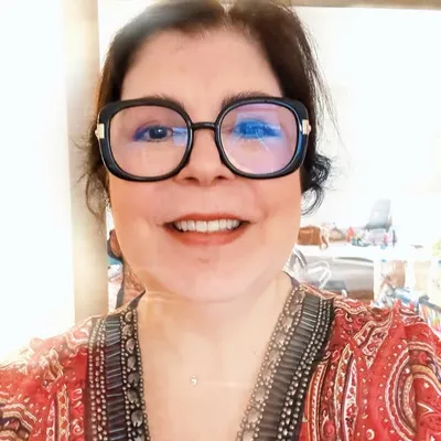 Bernadete Falcão profile