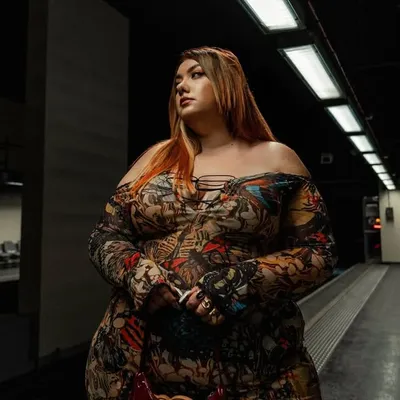 Virginie Grossat | Plus size fashion | Food profile