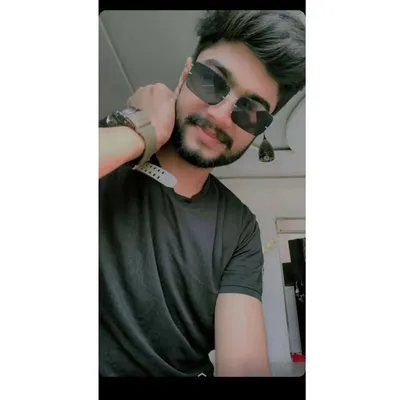 . V.....๐ค.....N profile
