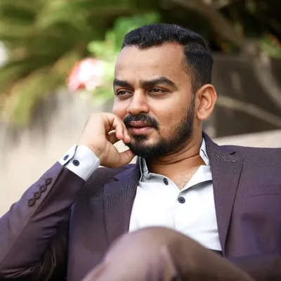 Vishal J Savaliya profile