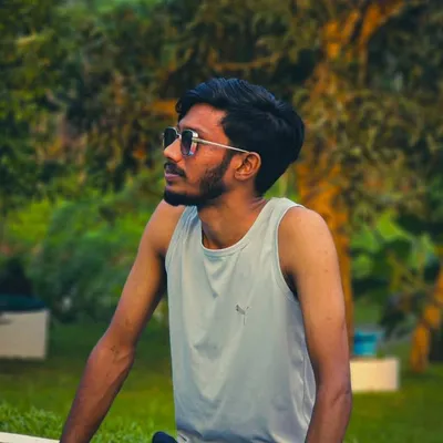 VI SH NU profile