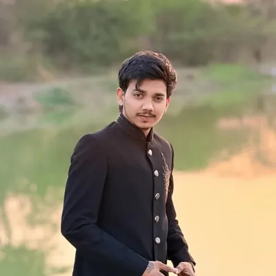 VISHU THAKOR ๐ท๏ธ profile