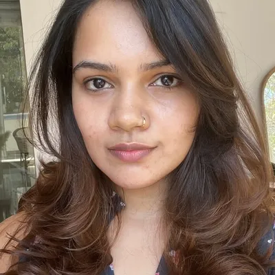 Vishnu Priya M | Pro Mua + Educator | ๐ฎ๐ณ