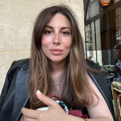 Вика Молдавская | GIRLBOSS profile