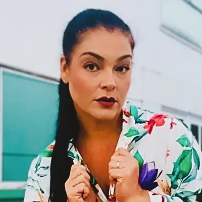 Vivian Duarte profile