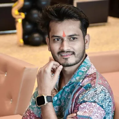 vivek Dwivedi profile