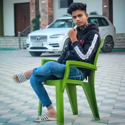 Vivek Sharma profile