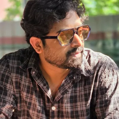 Vivek Anirudh profile