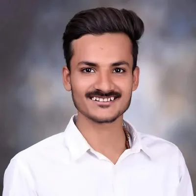 👑 विवेक कुमार 👑 profile