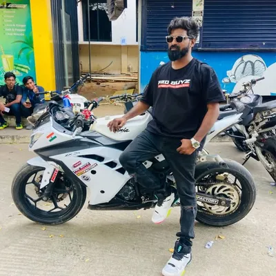Vivek Mak PGz profile