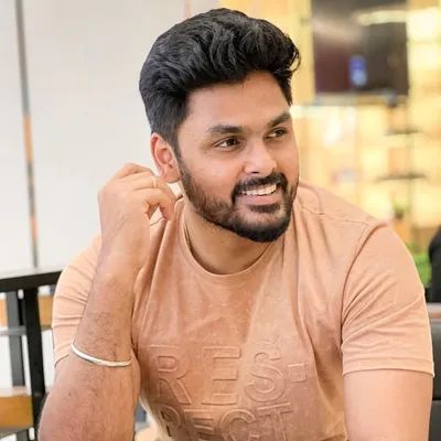 Vivek D profile