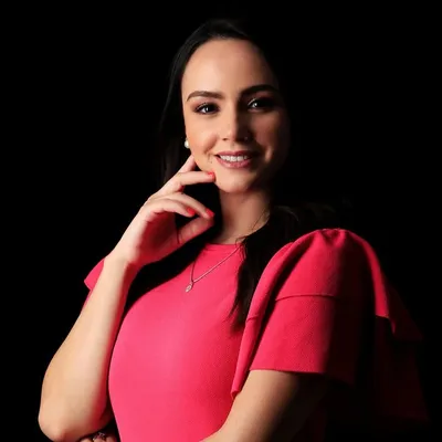 VIVIANA LEAL 🌸 profile