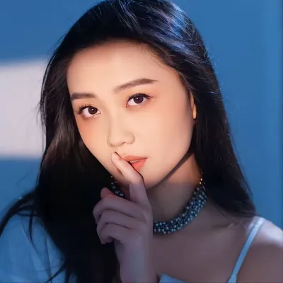 Vivian Jo ๐ profile