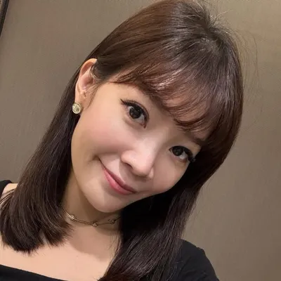Vivian Hung profile