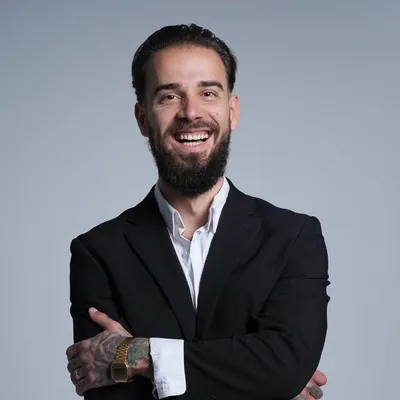 Mircea Vlad profile