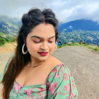 HIMANI M | Makeup, Skincare & Fashion profile