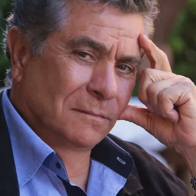 Behrouz Vossoughi Official profile