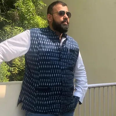 Saket Vaidya profile