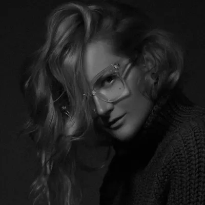 Veronika Vee Marx profile