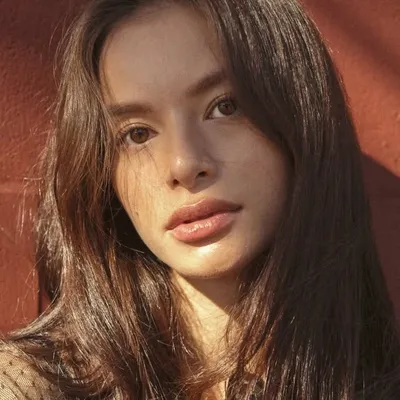 Valerie Weigmann profile