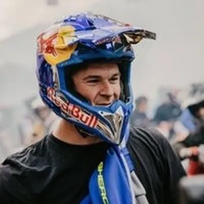 Wade Young profile