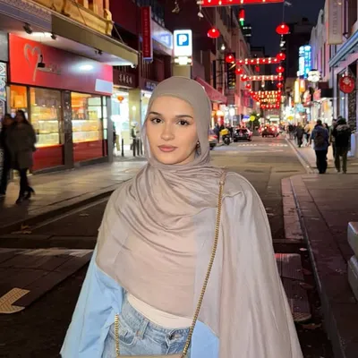 Waheda Azril El-Hussein profile