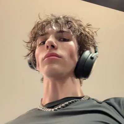 walker bryant <3 profile