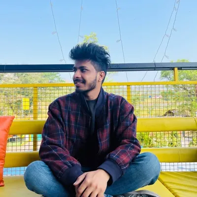 Krishna Raghuwanshi🎬 profile