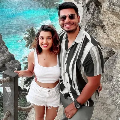 SUSHIL AHIRE & KINJAL DAMANI - WANDERING MINDS profile