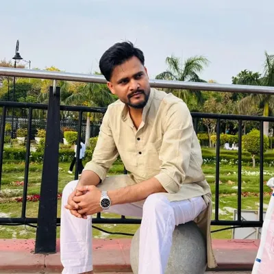 Waquar Shaikh profile