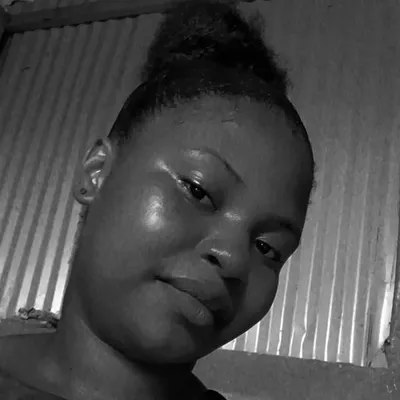 warda_O�_ profile