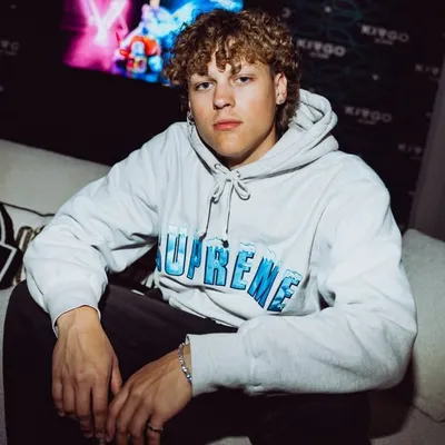 Logan Micke profile