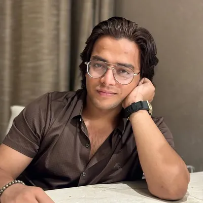 Ayush Singh profile