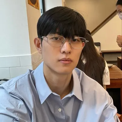 Weiwei profile