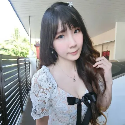 Wei Wei Ho profile