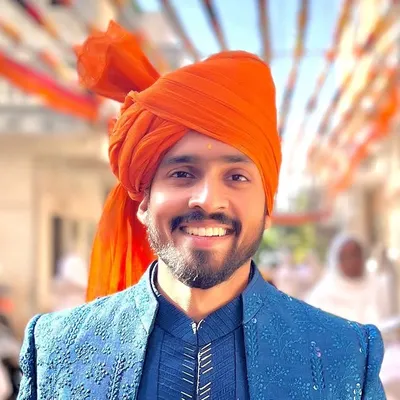 Paras Dedhiya profile