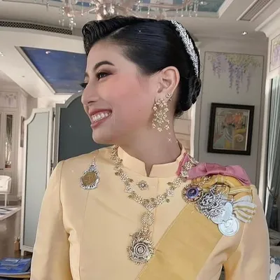 🧡HRH PRINCESS SIRIVANNAVARI🧡 profile