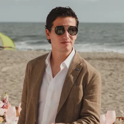 Carlos Fierro profile