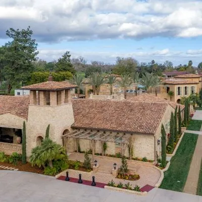 Westlake Village Inn profile
