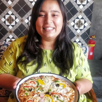 Juhi Shah profile