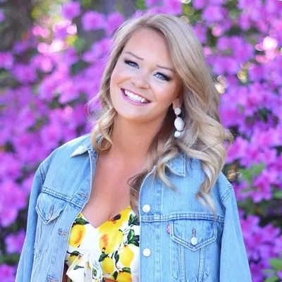 Courtney profile