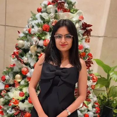 Mansi | Author | Book Influencer