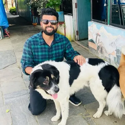 Ashish Bhardwaj profile