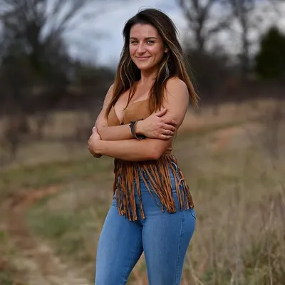 Megan Adolph ☼ ↟ ᨒ Adventure + Wellness profile