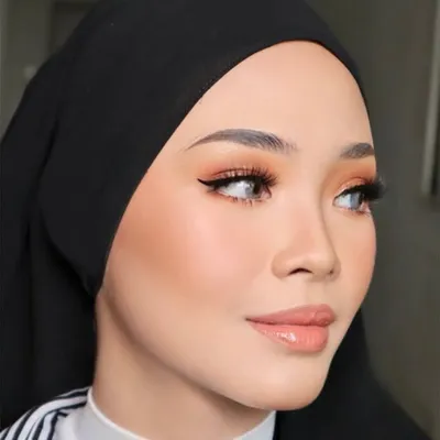 WILDA AZIRA profile