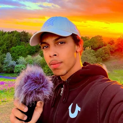 ASMR Izak ๐๏ธ profile