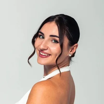 WIOLA BIALEK | Dubaj 🇦🇪 • biznes • mentor • inwestycje profile