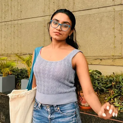 swikriti profile