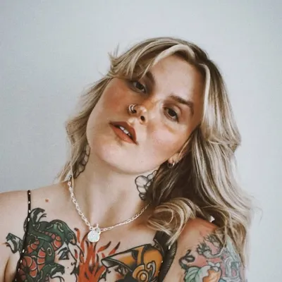 Robin J. profile