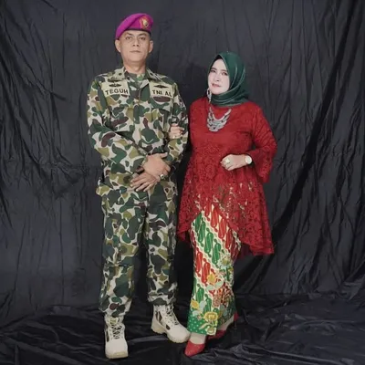 Wiwik Teguh profile